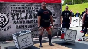 “硬拉怪物”劳诺·海因拉，硬拉580公斤，打破银元硬拉世界纪录图片3